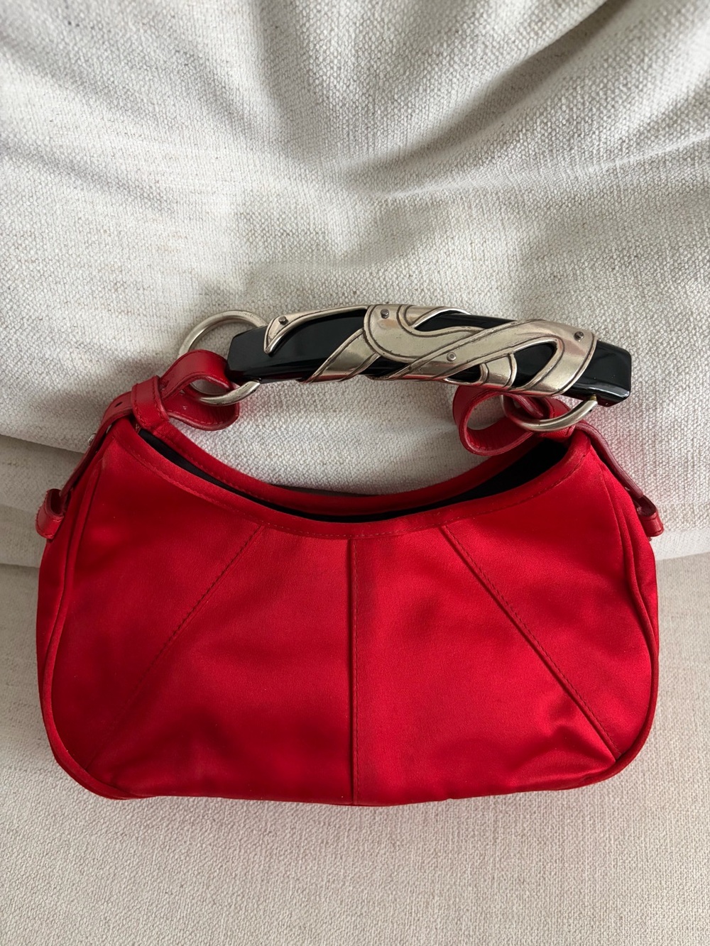 Rare Vintage YSL Mombasa | Red Silk Satin | Tom Ford era Yves Saint Laurent - Picture 4 of 17